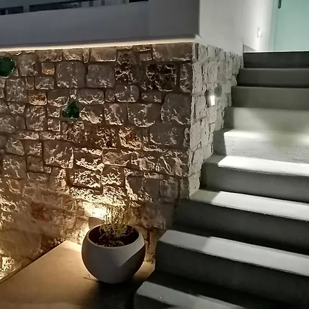 Enilion Luxury Apartament Kyra Panagia