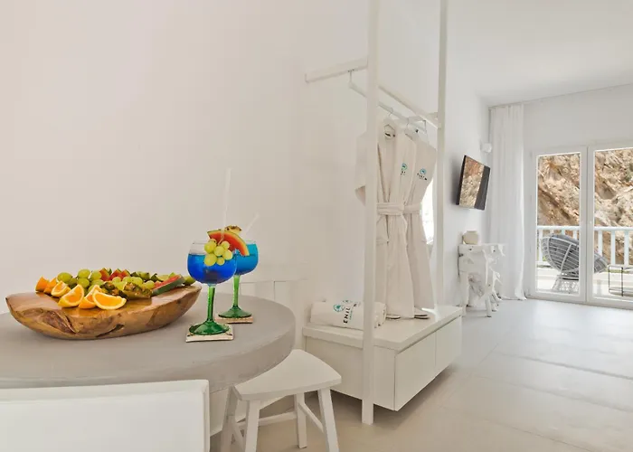 Enilion Luxury * Kyra Panagia