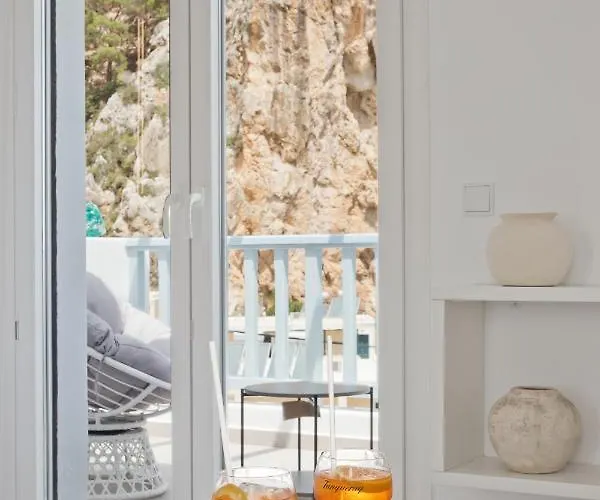 Enilion Luxury 키라파나기아